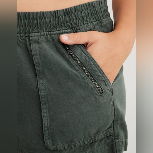 Aerie Bordwalk Olive Green Shorts – Size XS - Picture 3 of 8
